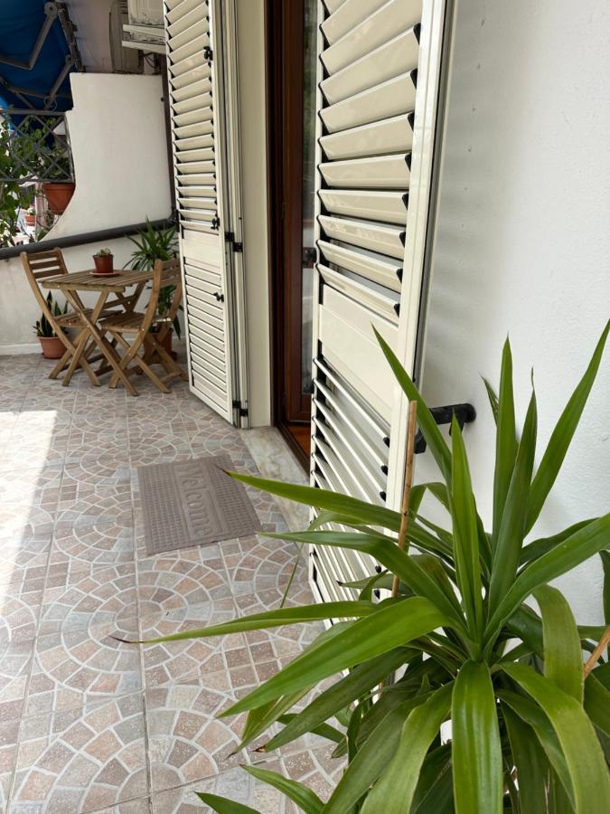 ויבו ואלנטיה מרינה B&B By Family L&G מראה חיצוני תמונה