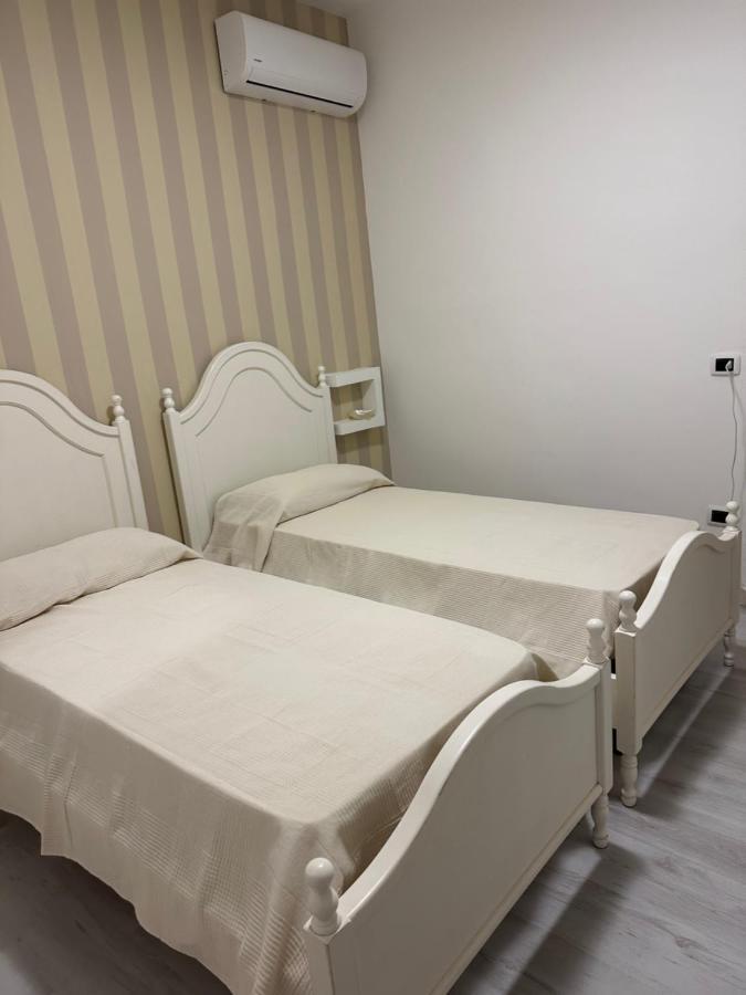 ויבו ואלנטיה מרינה B&B By Family L&G מראה חיצוני תמונה