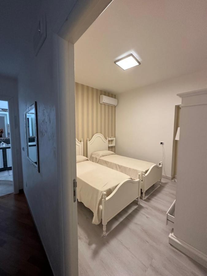ויבו ואלנטיה מרינה B&B By Family L&G מראה חיצוני תמונה